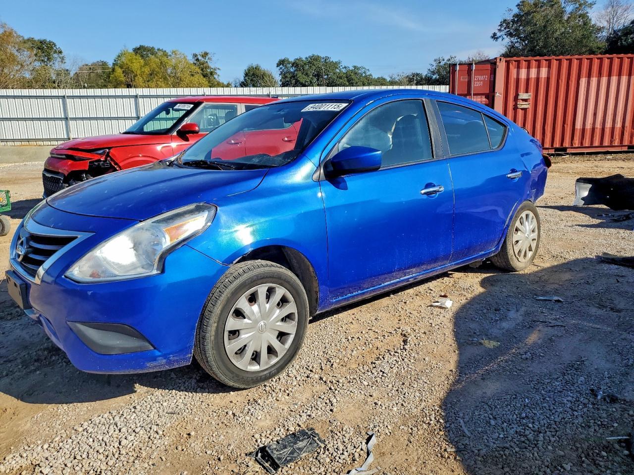 2016 NISSAN VERSA