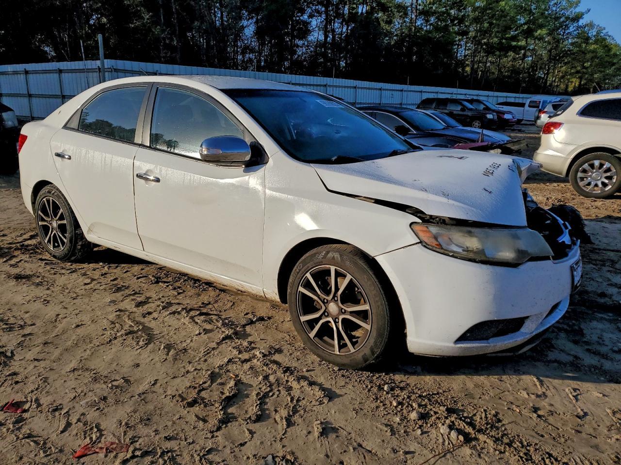 2010 KIA FORTE