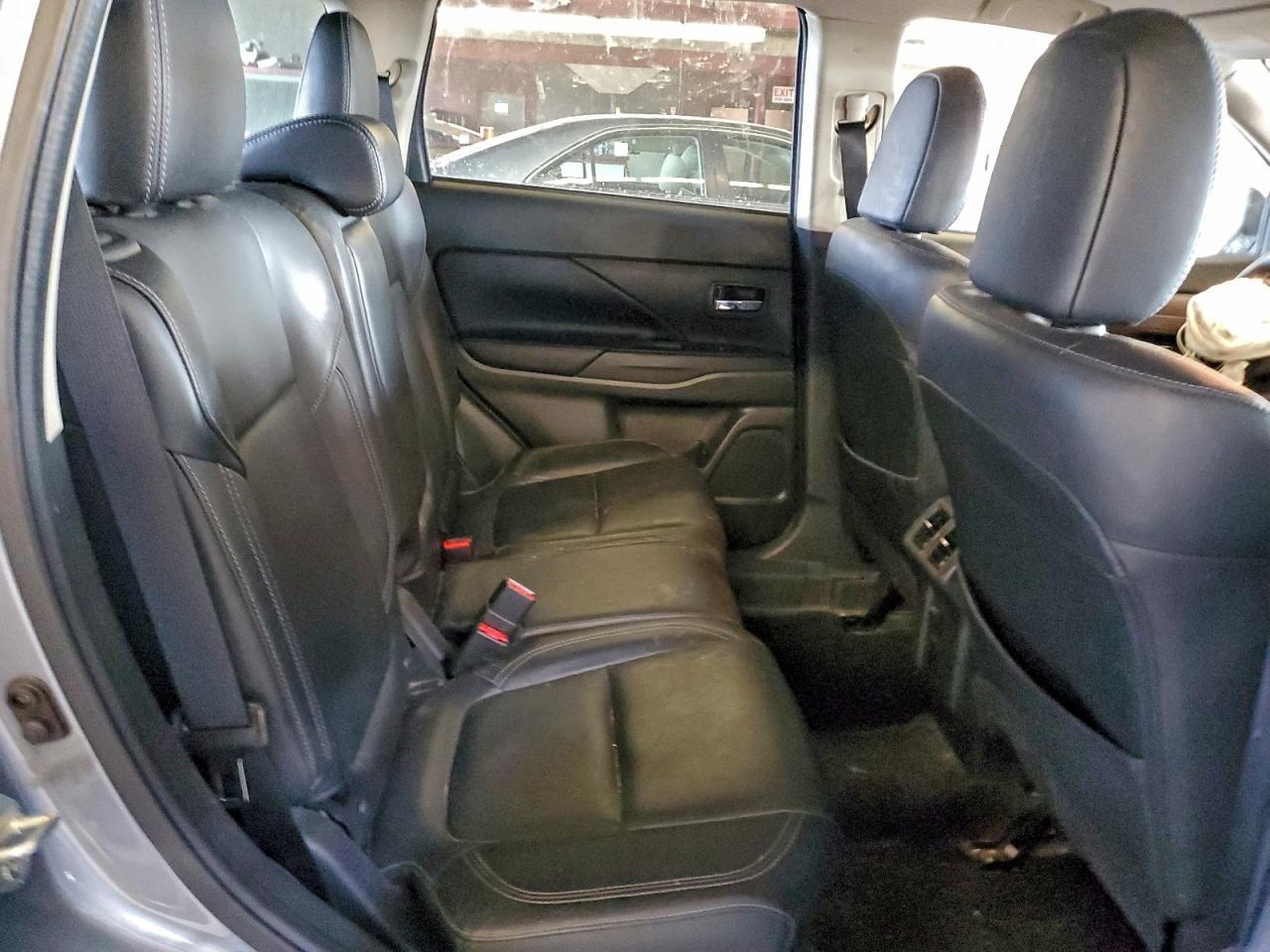 2020 MITSUBISHI outlander