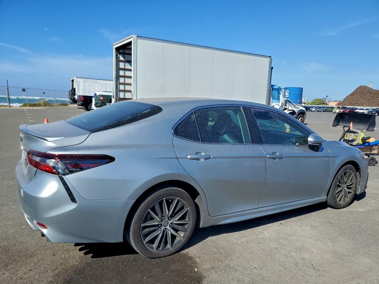 2024 TOYOTA CAMRY