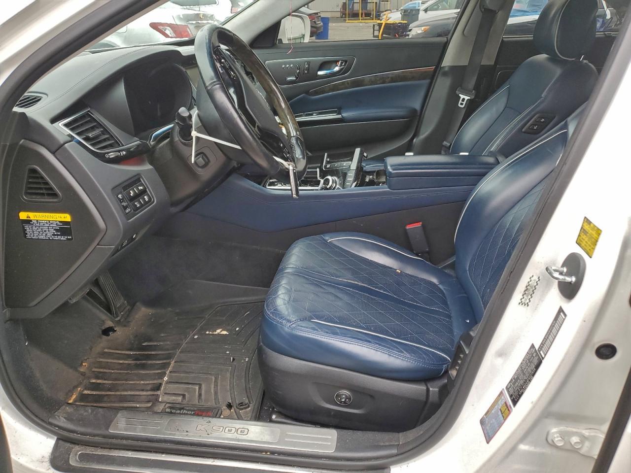 2015 KIA K900