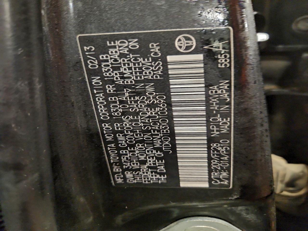 2013 TOYOTA Prius c
