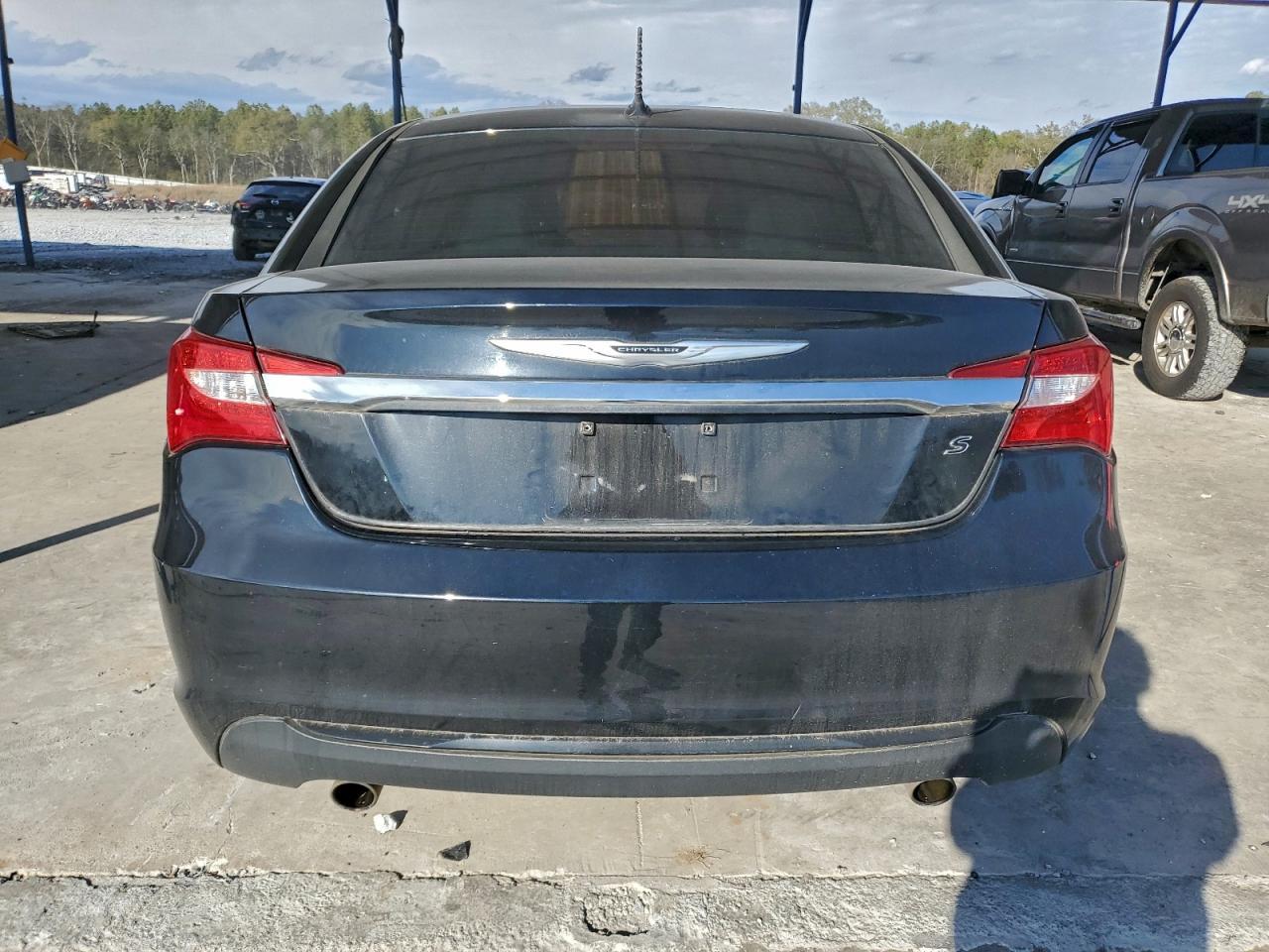2013 CHRYSLER 200