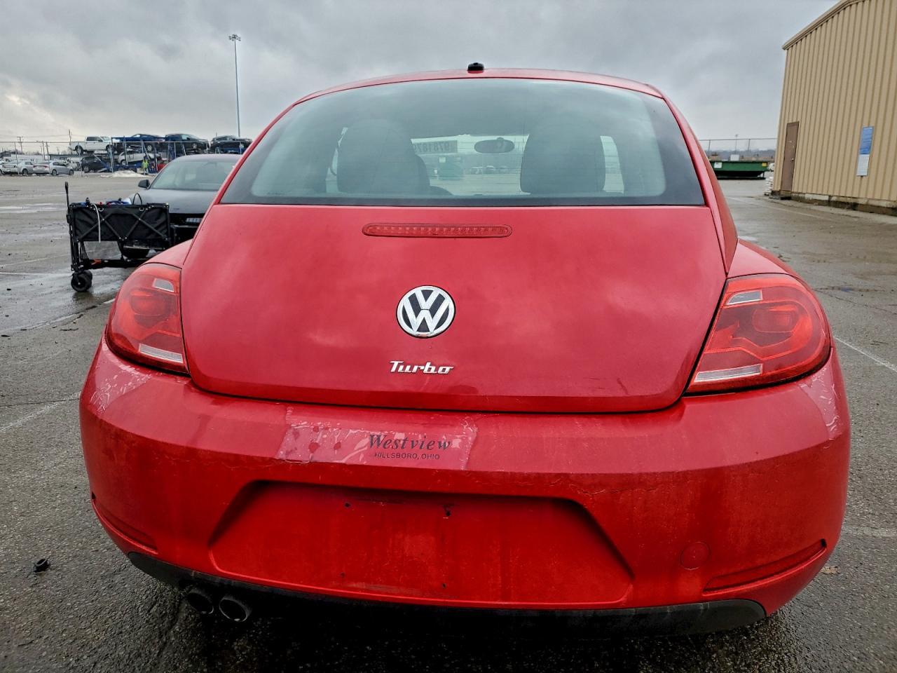 2016 VOLKSWAGEN Beetle