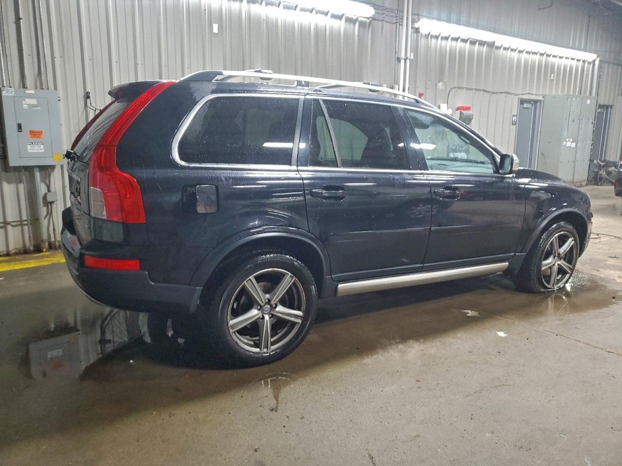 2010 VOLVO XC90