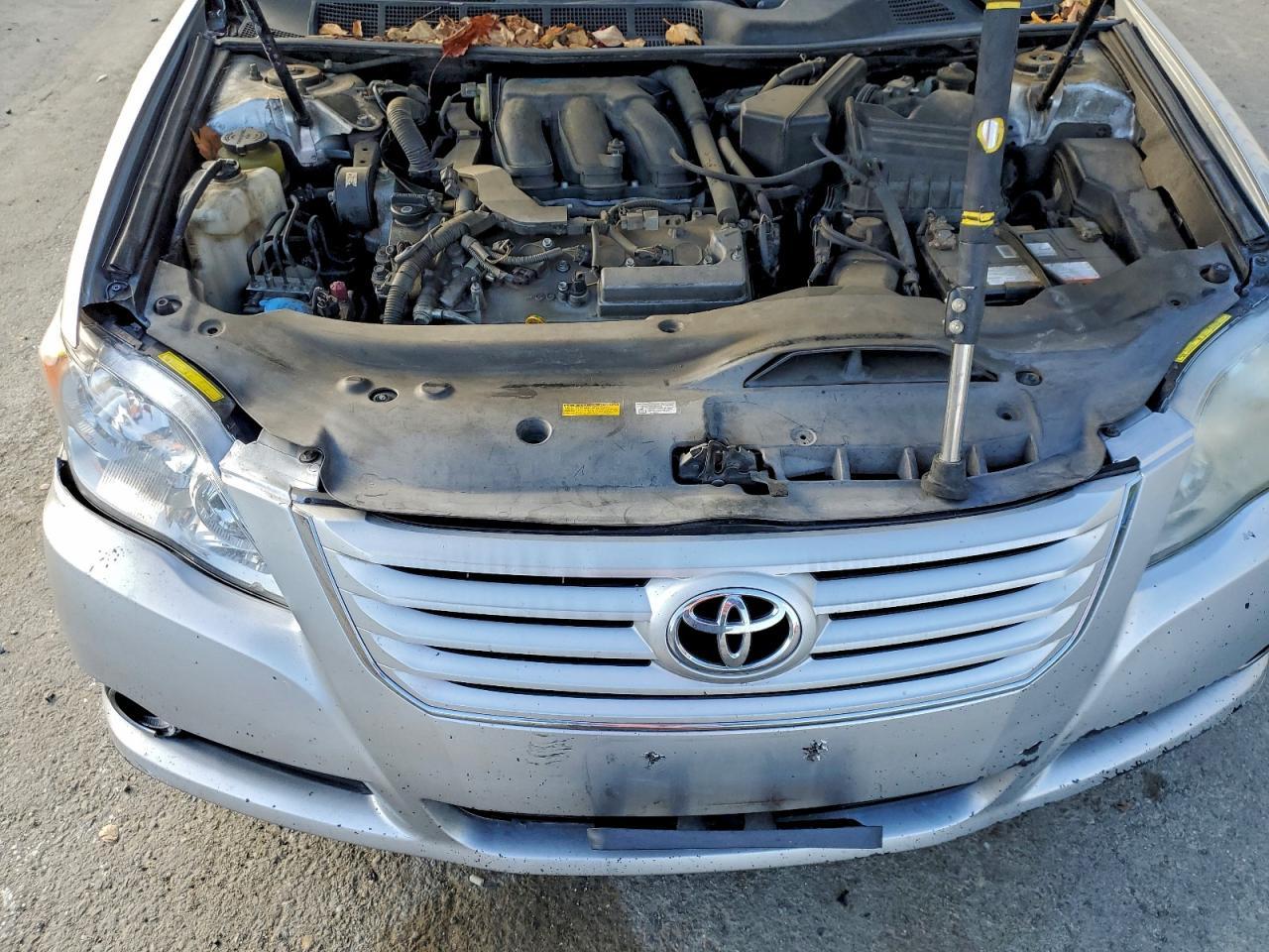 2008 TOYOTA Avalon