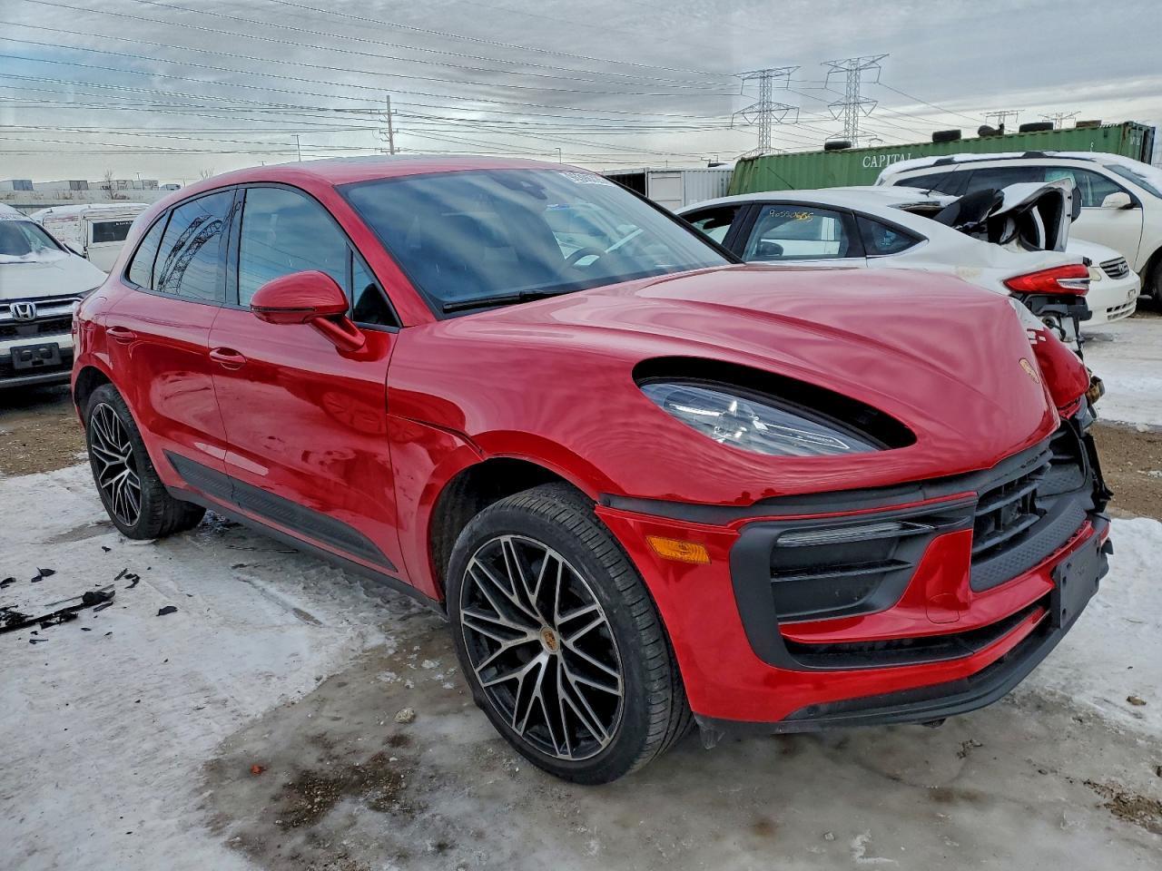 2024 PORSCHE Macan