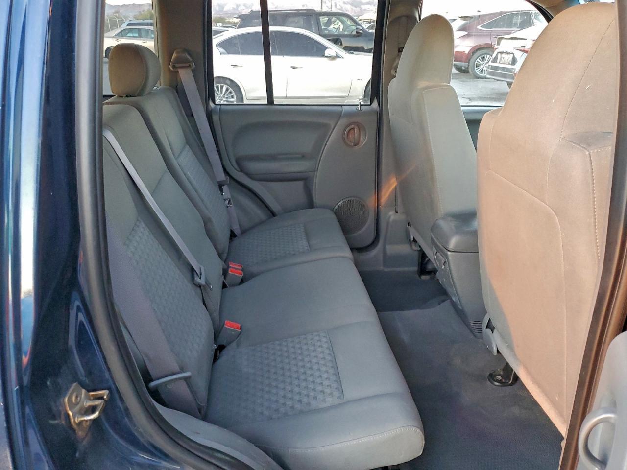 2005 JEEP Liberty