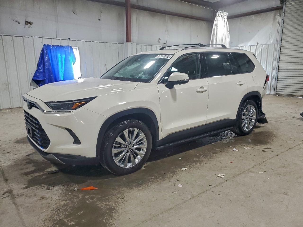2024 TOYOTA HIGHLANDER