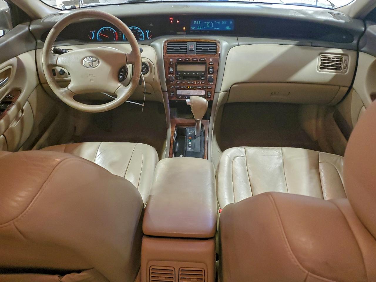 2002 TOYOTA Avalon
