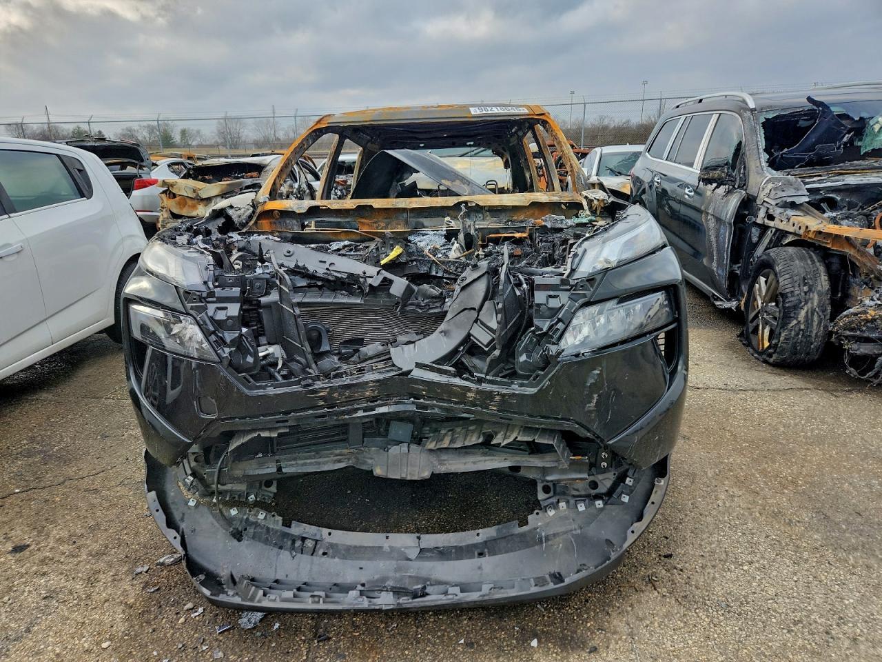 2025 NISSAN ROGUE
