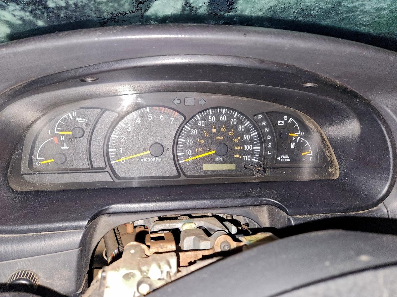 2004 TOYOTA TUNDRA