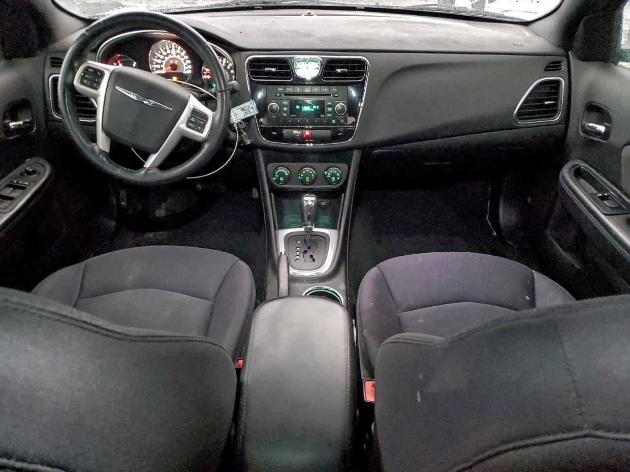 2013 CHRYSLER 200