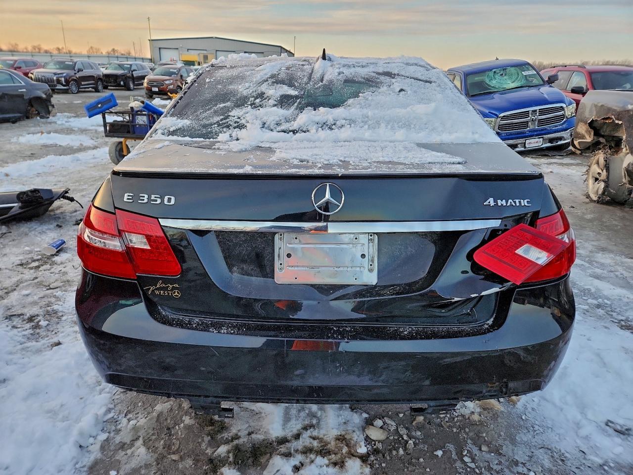 2012 MERCEDES-BENZ E-Class