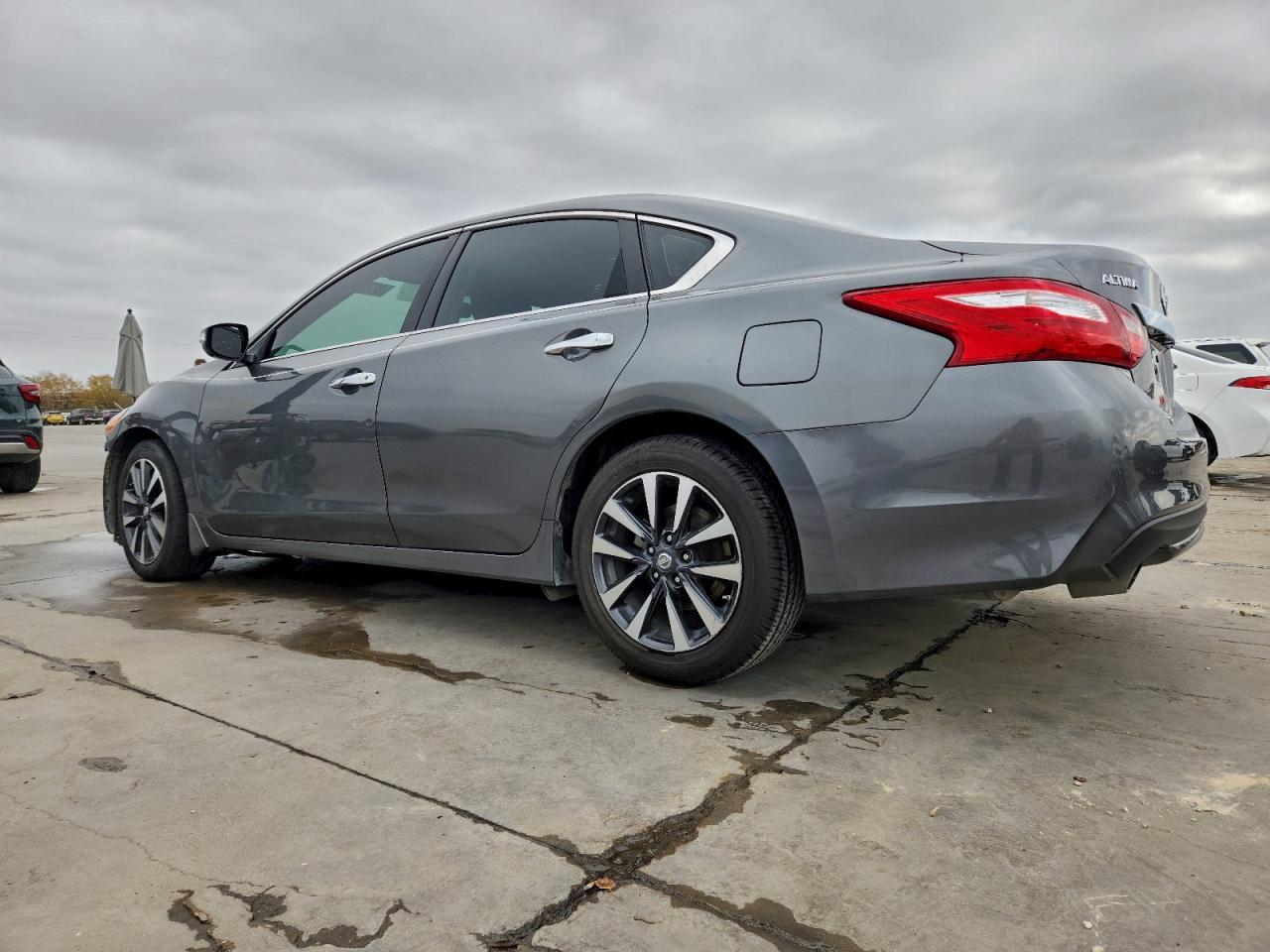 2017 NISSAN ALTIMA