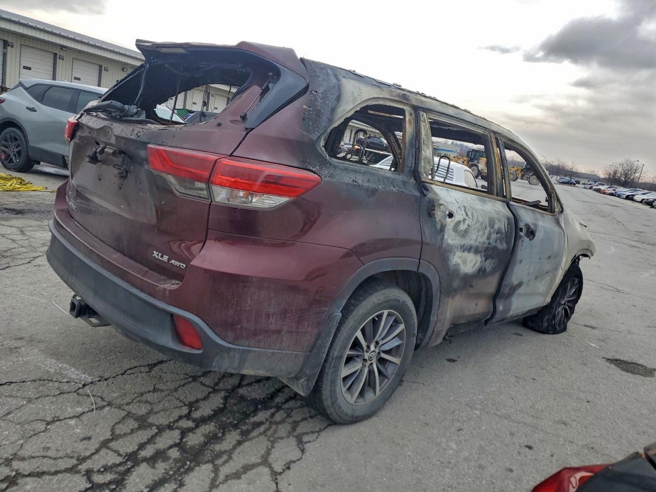 2018 TOYOTA HIGHLANDER