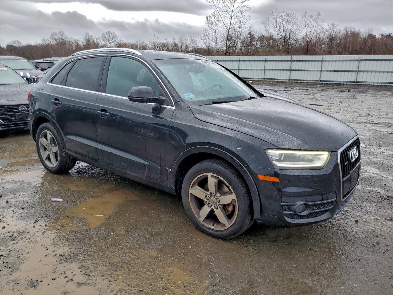 2015 AUDI Q3