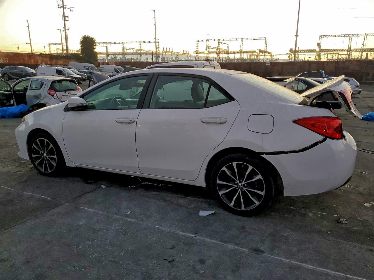 2019 TOYOTA COROLLA