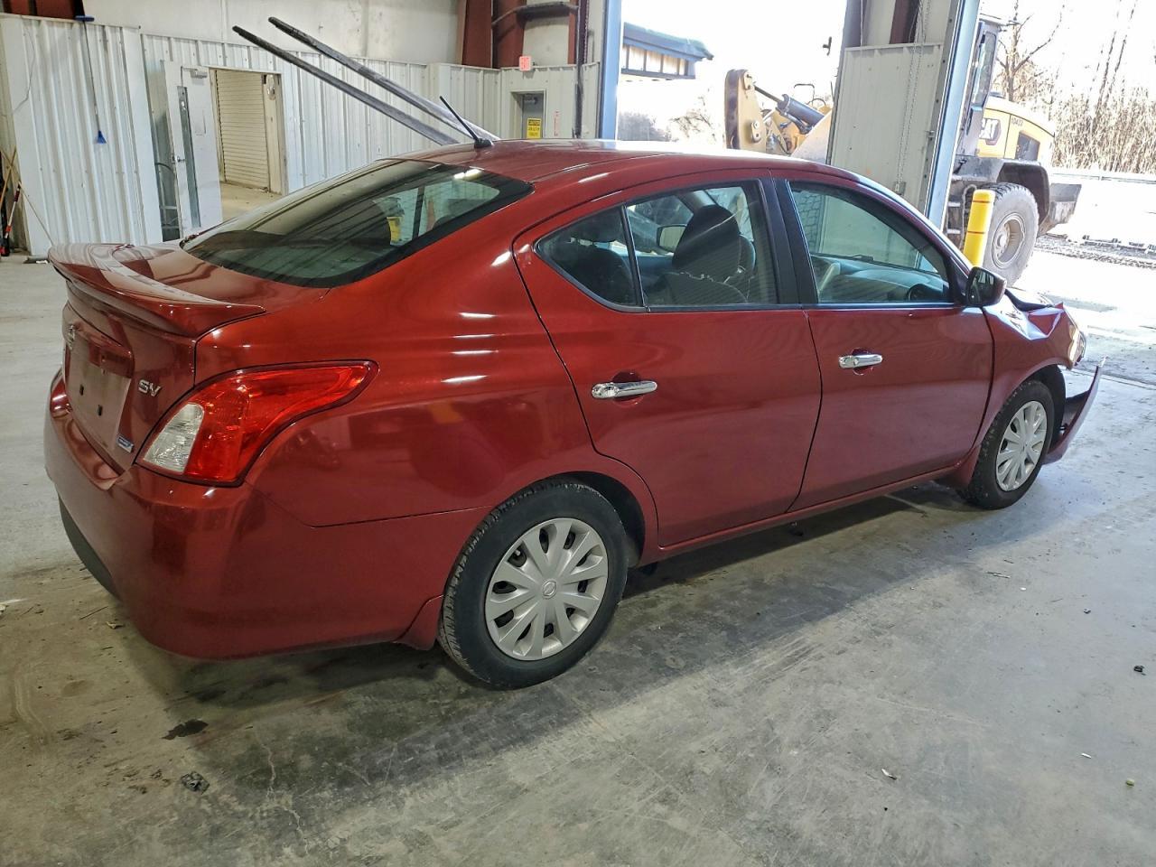 2016 NISSAN VERSA