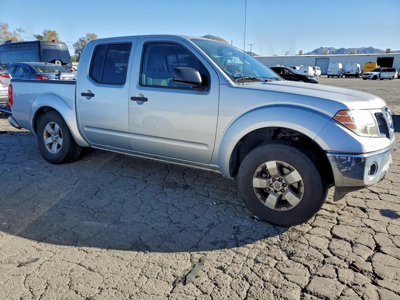 2011 NISSAN Frontier