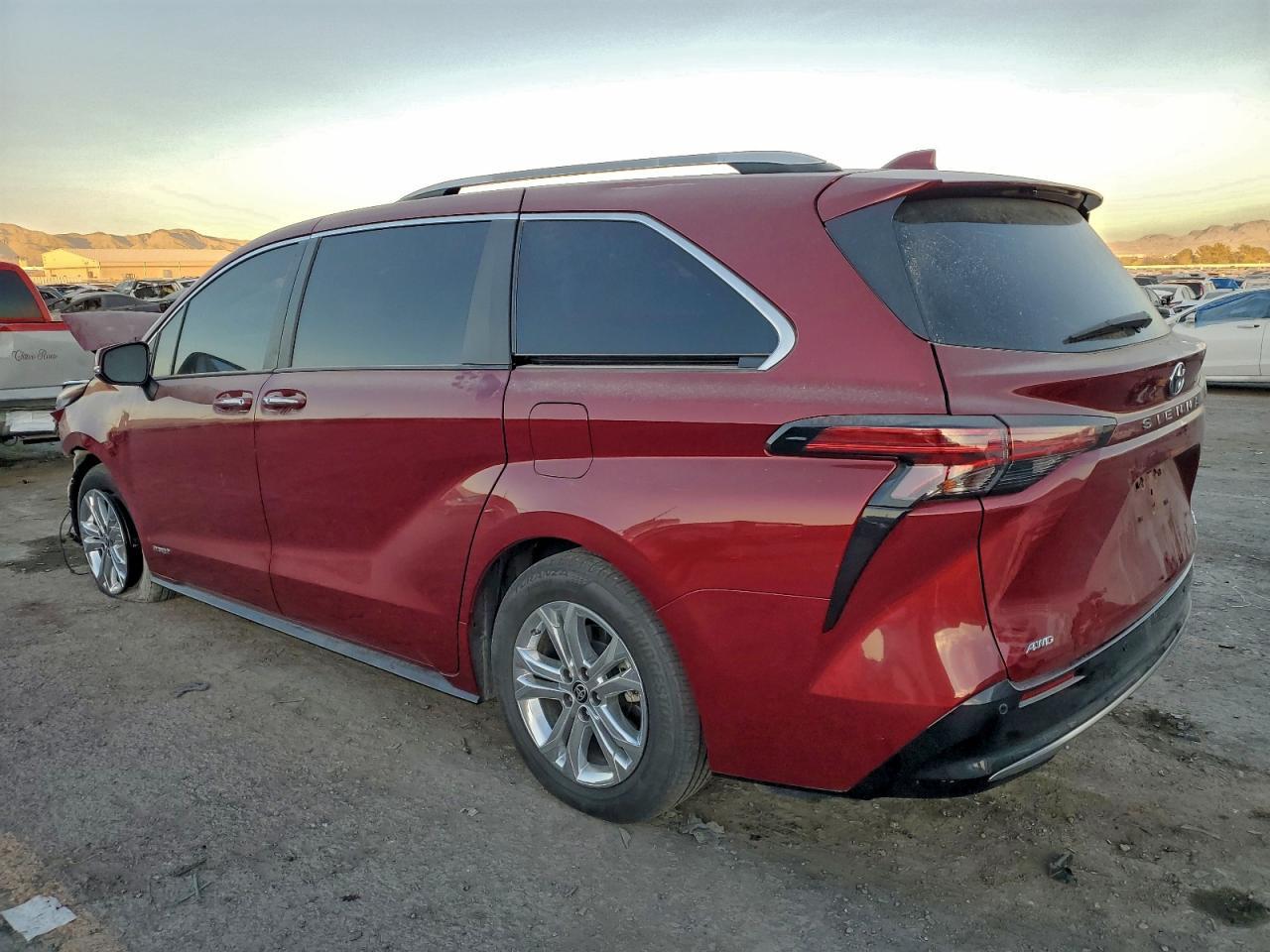 2021 TOYOTA SIENNA
