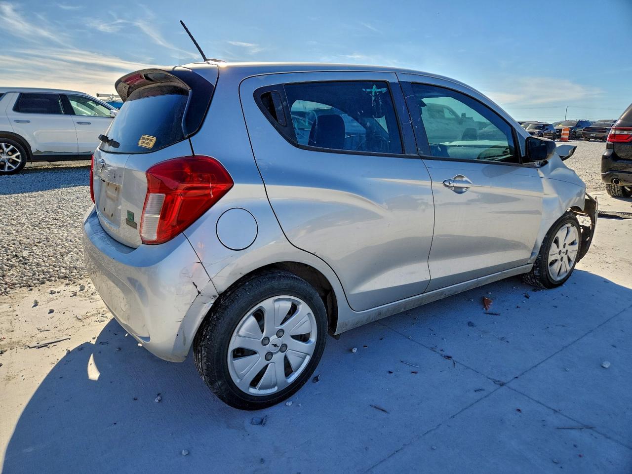 2017 CHEVROLET Spark