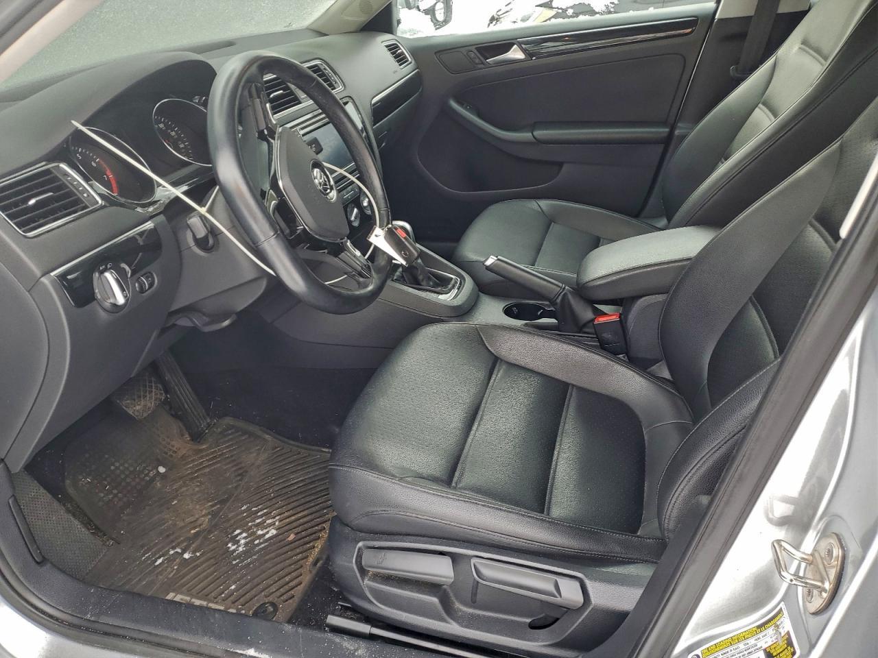 2016 VOLKSWAGEN JETTA
