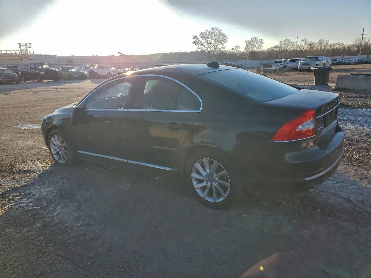 2014 VOLVO S80