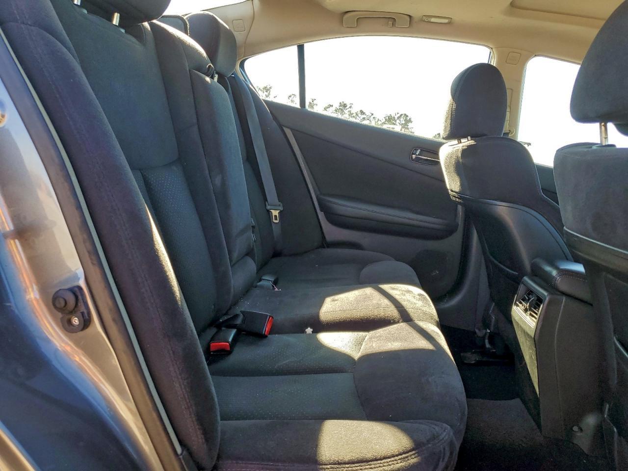 2014 NISSAN Maxima