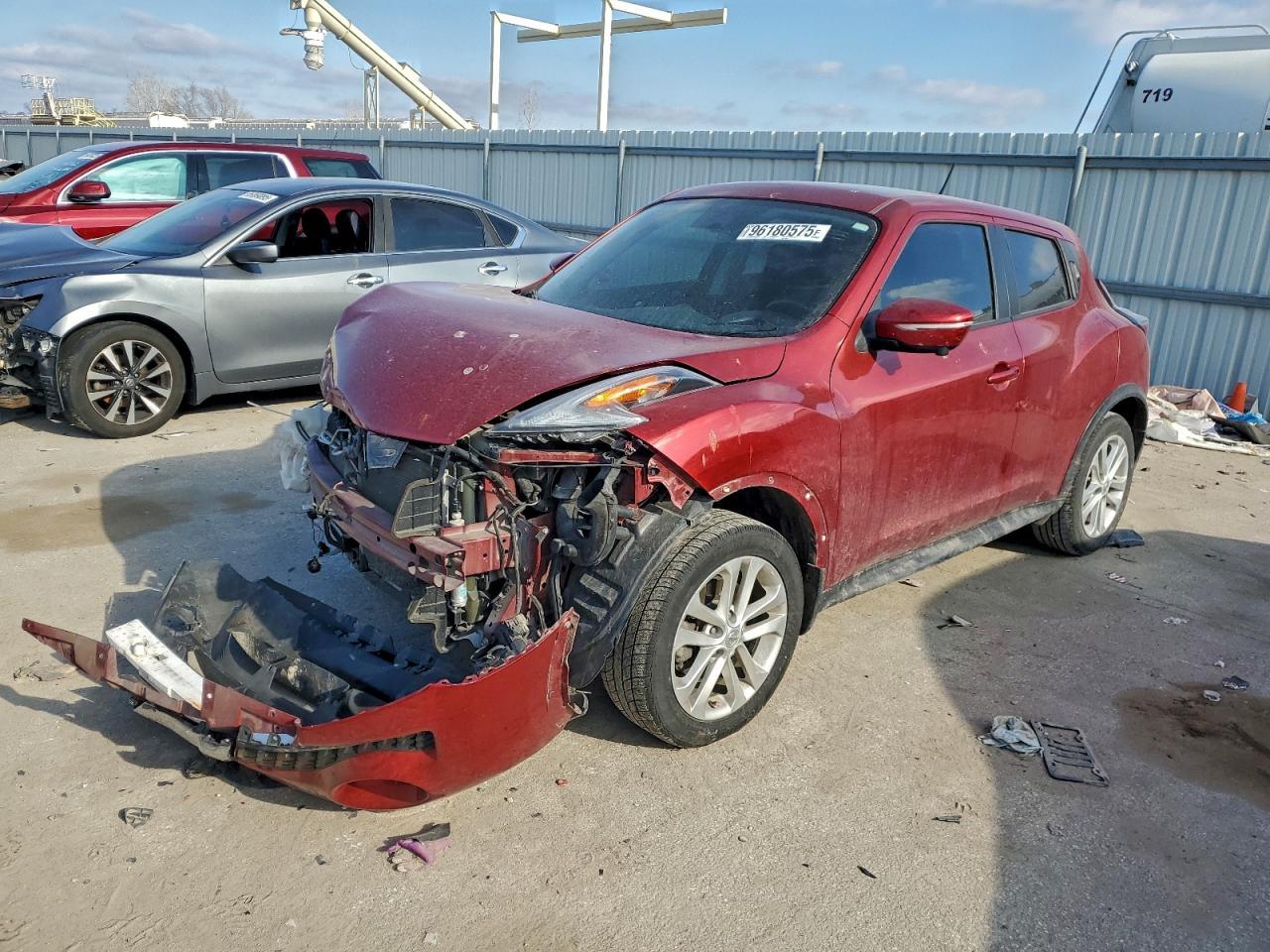 2015 NISSAN Juke