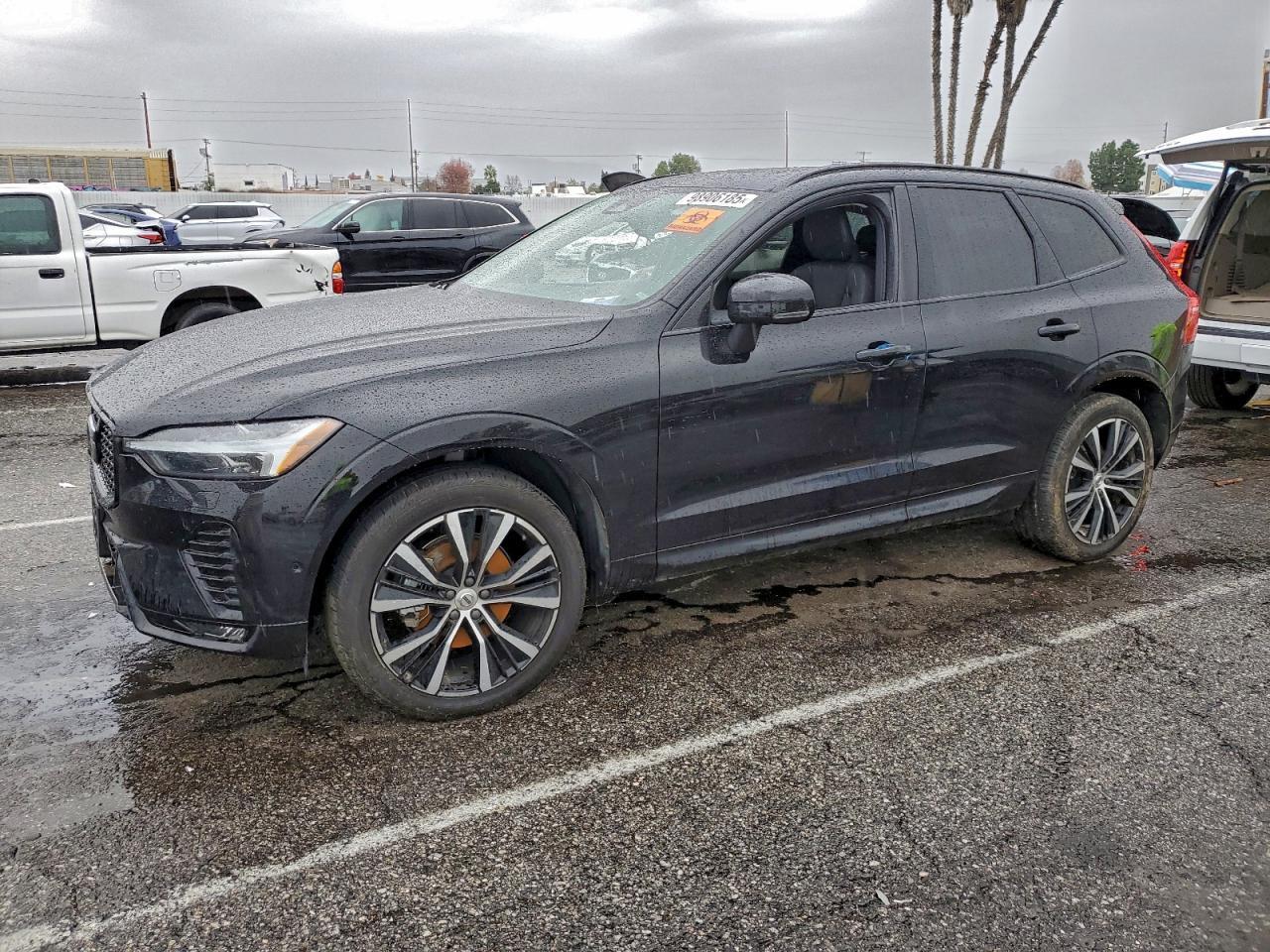 2024 VOLVO XC60