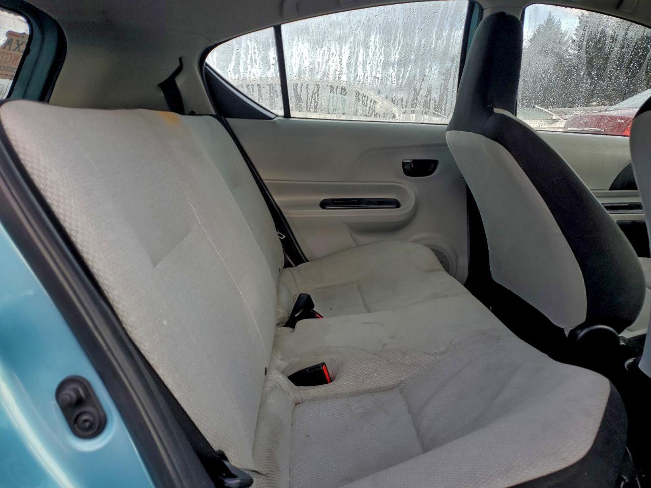 2014 TOYOTA Prius c
