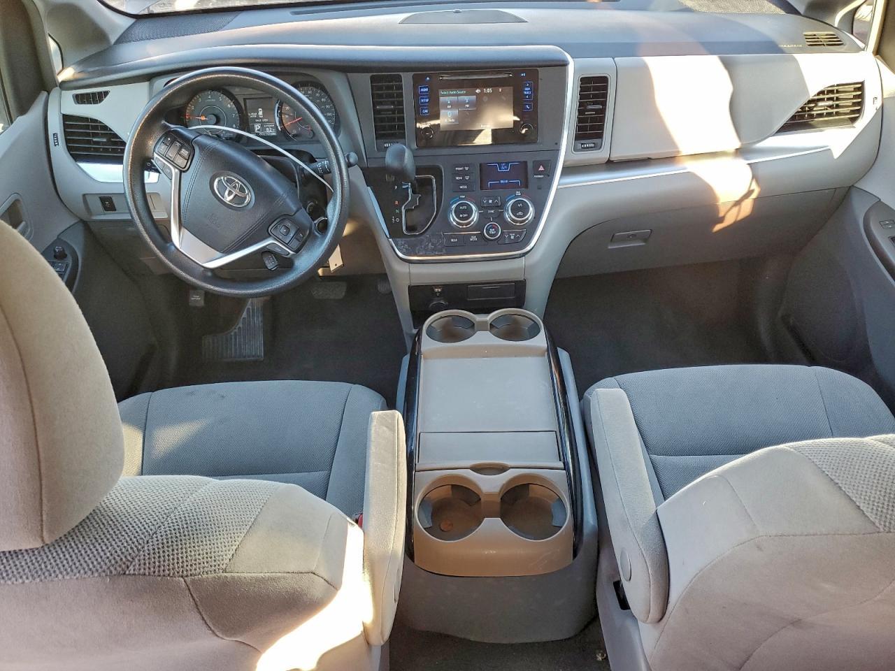 2015 TOYOTA SIENNA