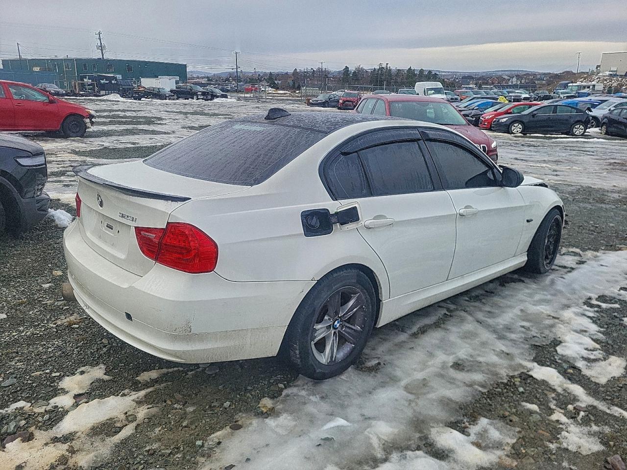 2011 BMW 3 SERIES