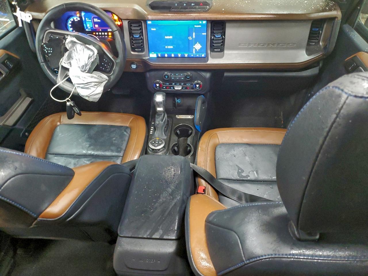 2023 FORD Bronco