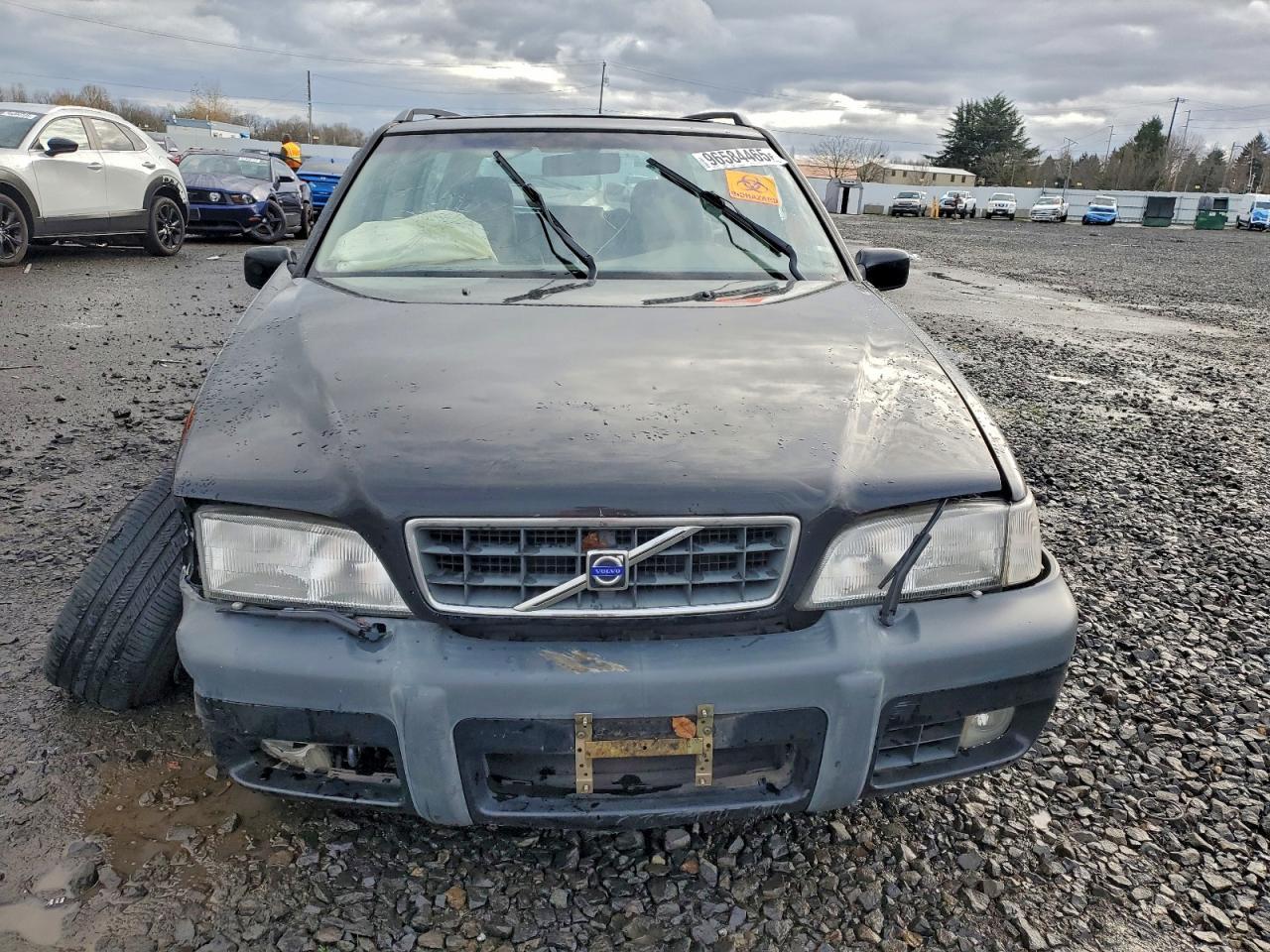 2000 VOLVO V70
