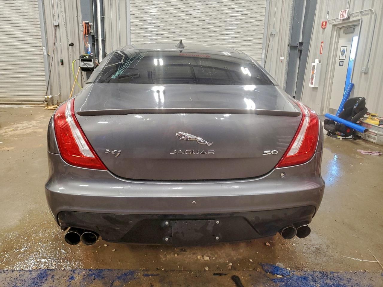 2016 JAGUAR Xj-Series