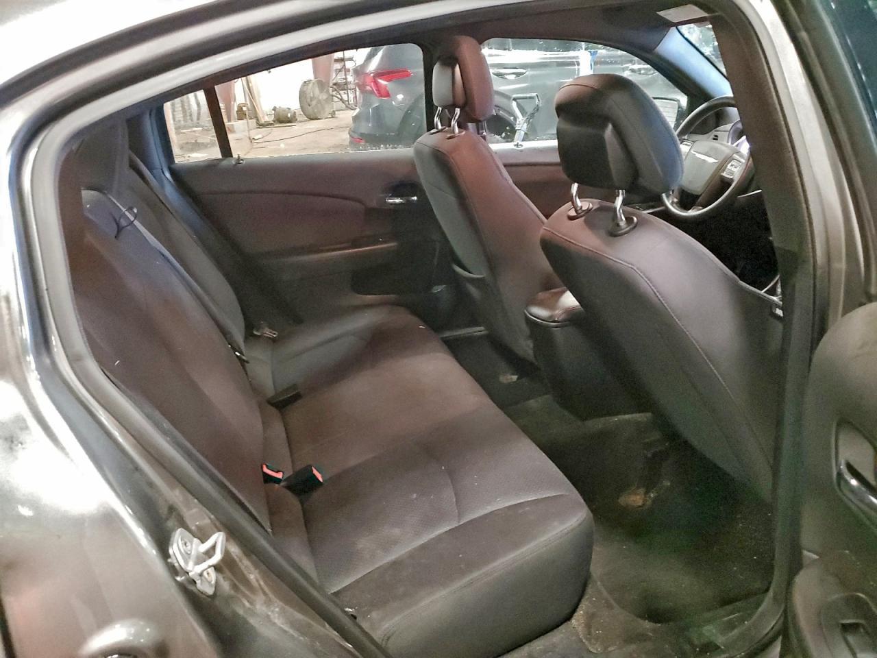 2013 CHRYSLER 200