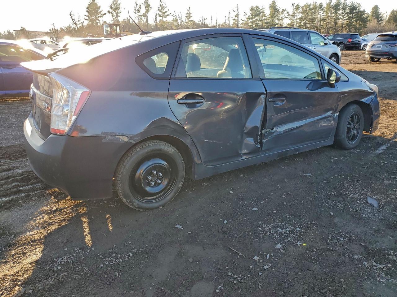 2011 TOYOTA PRIUS