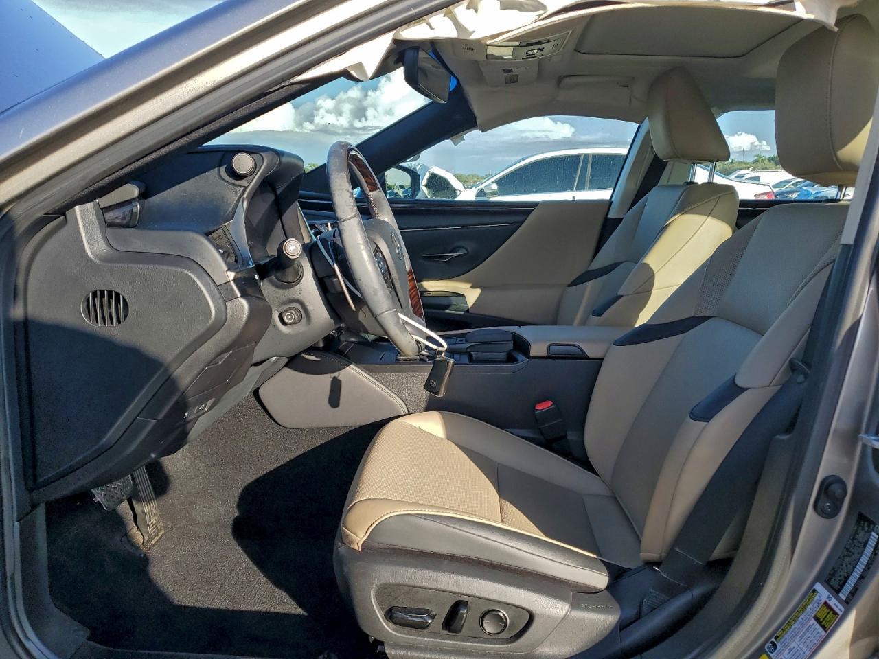 2021 LEXUS ES 350