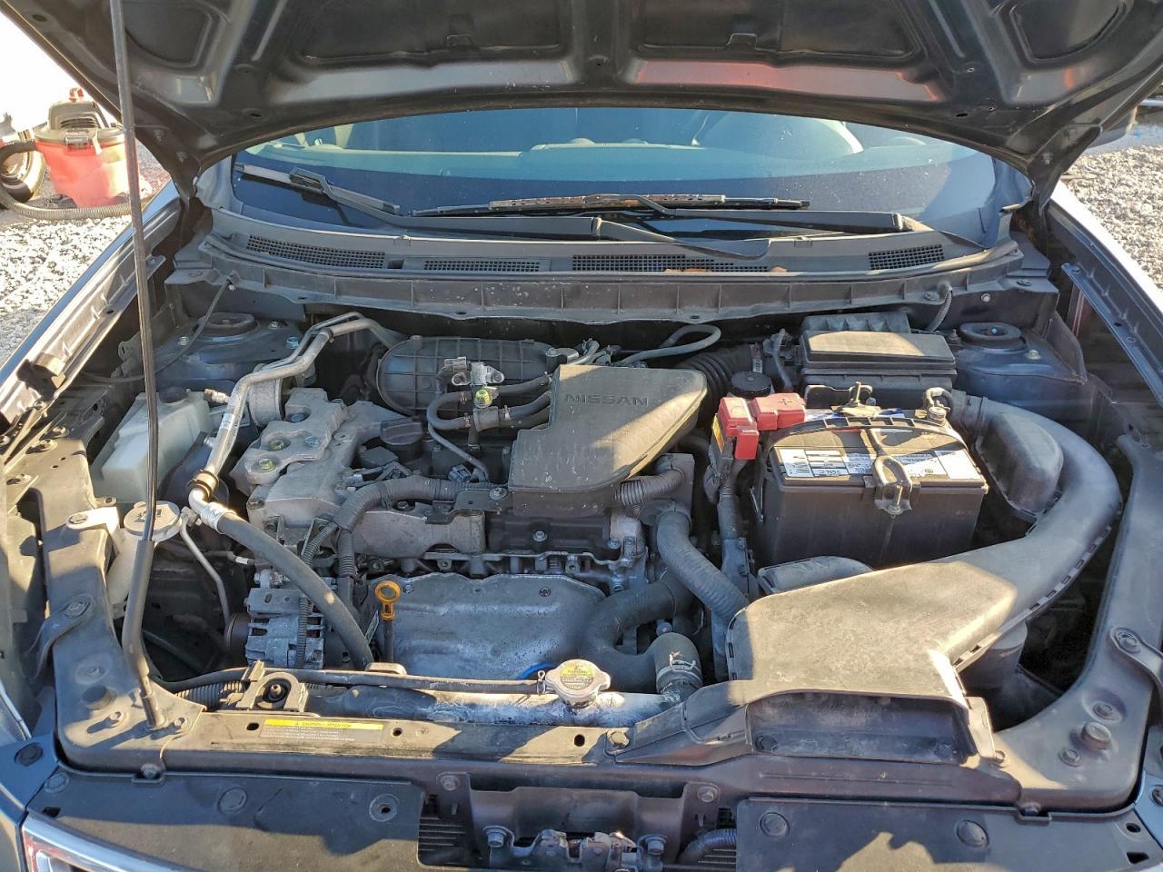2015 NISSAN ROGUE