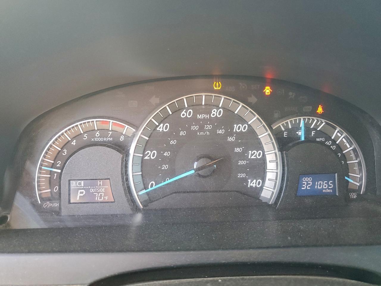 2013 TOYOTA CAMRY