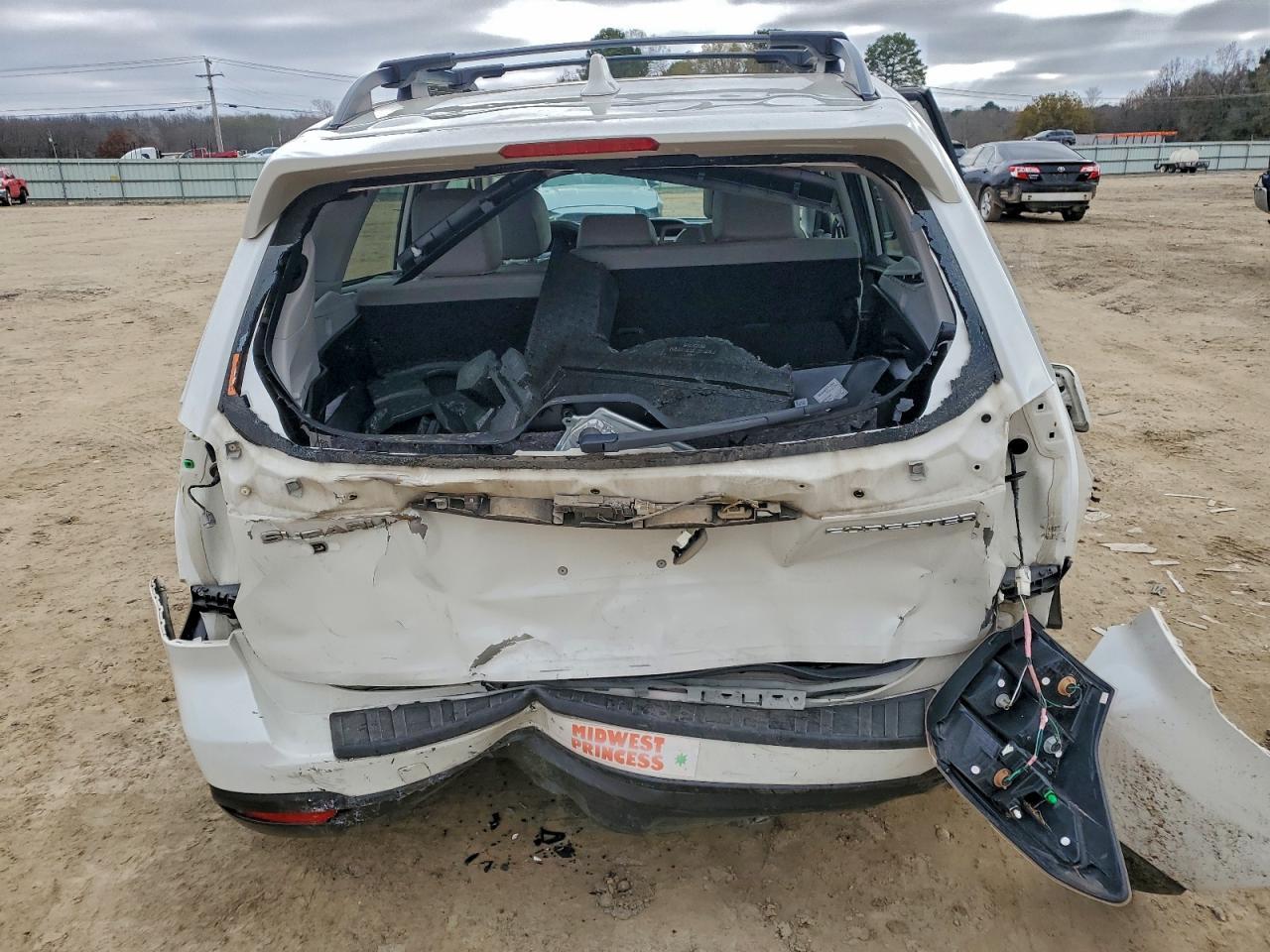 2016 SUBARU FORESTER