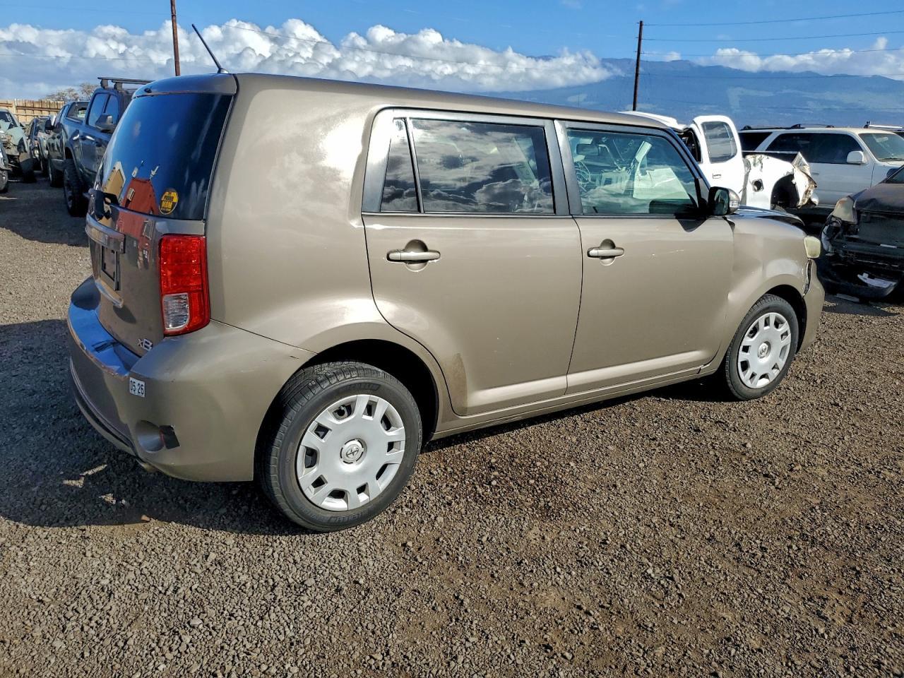 2014 TOYOTA SCION