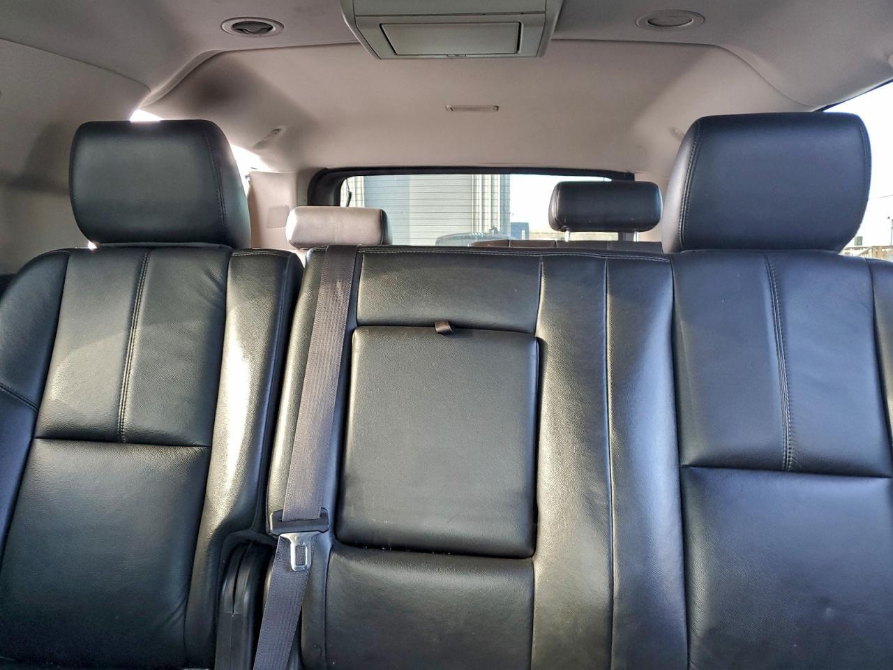 2012 CHEVROLET Suburban