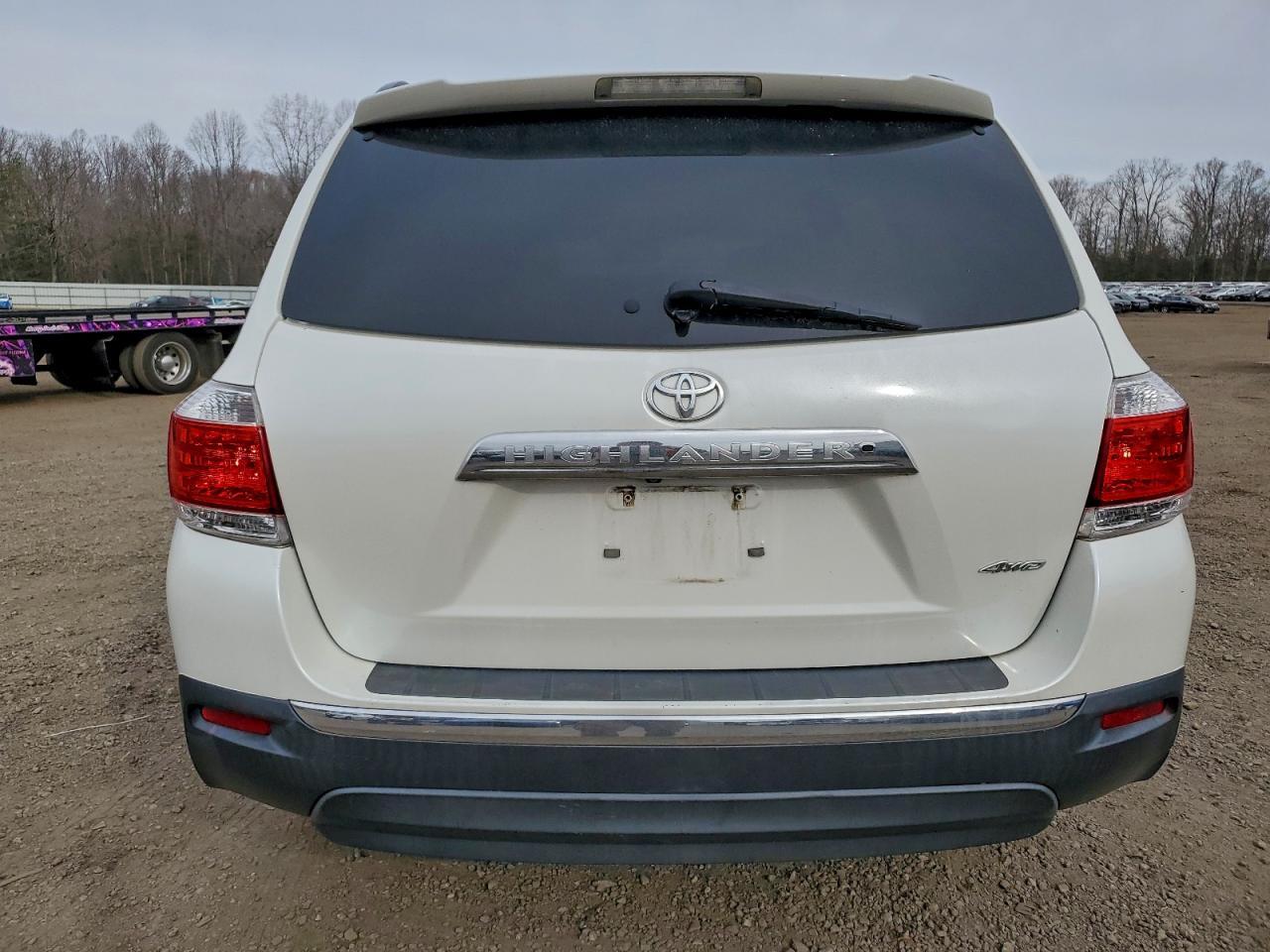 2011 TOYOTA HIGHLANDER