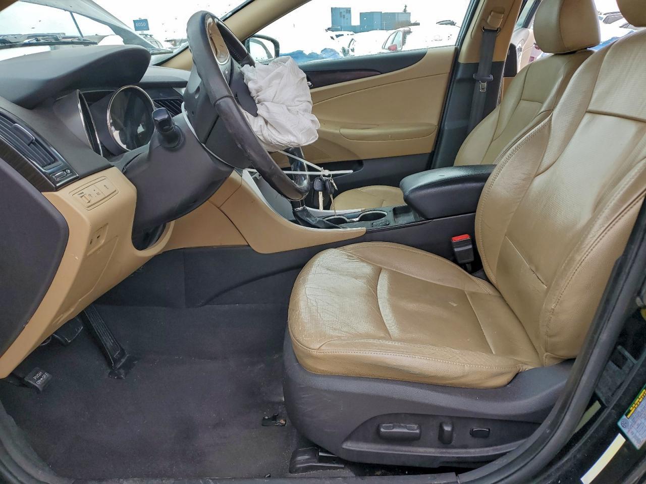 2011 HYUNDAI SONATA