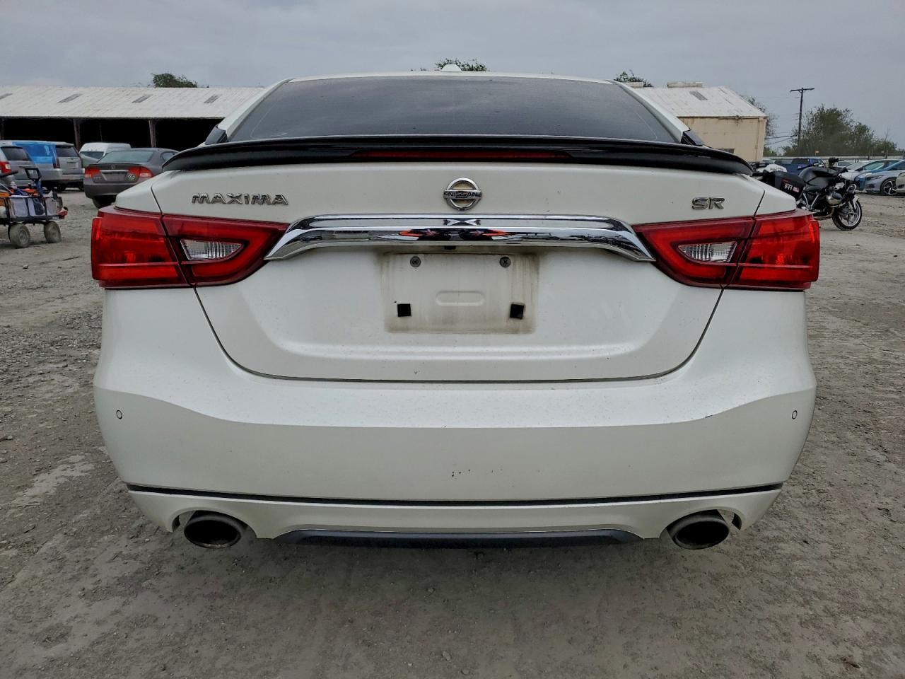2016 NISSAN Maxima