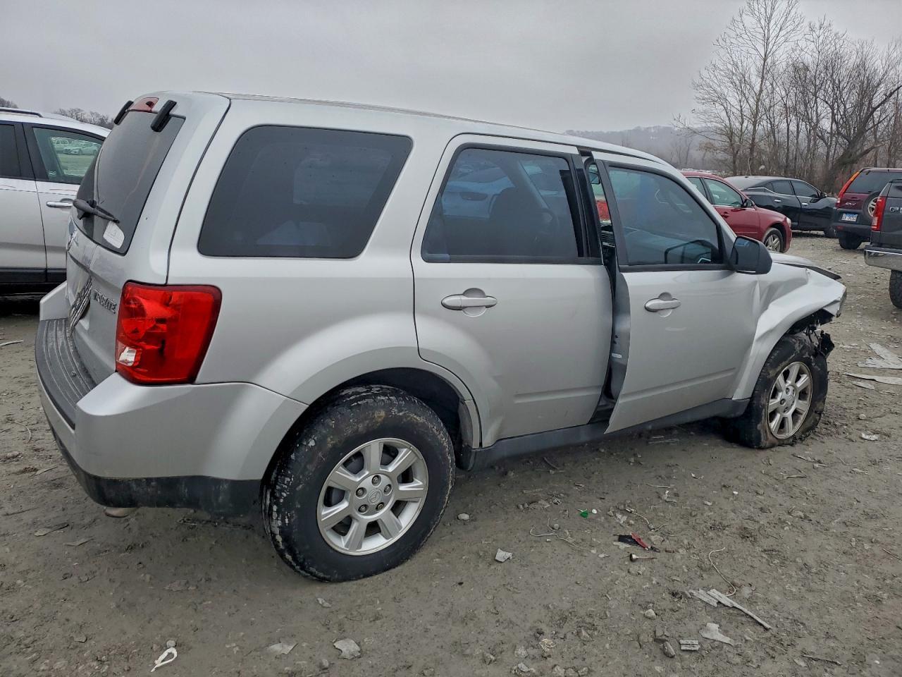 2009 MAZDA Tribute