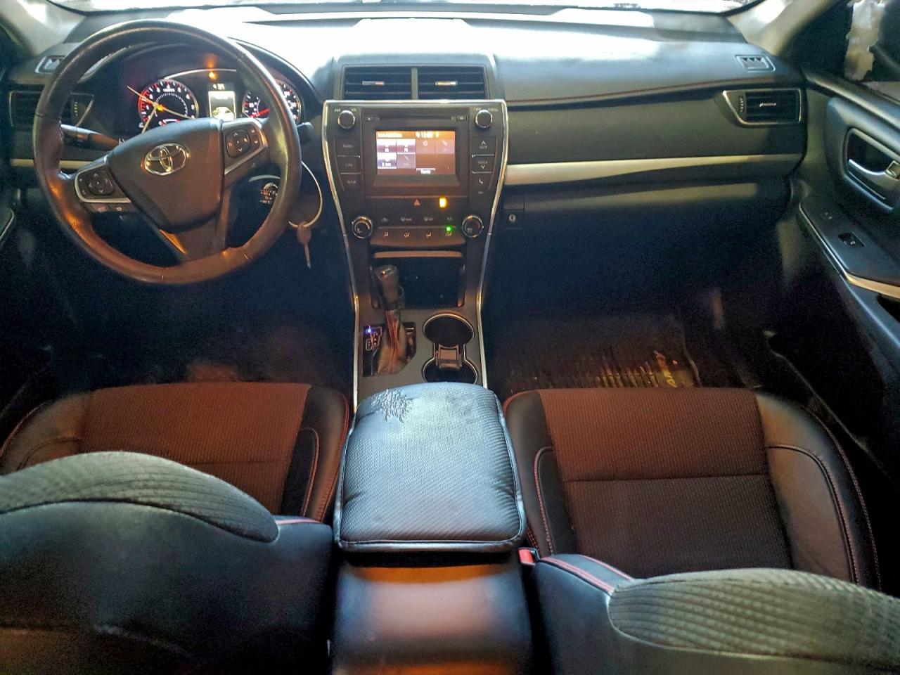 2017 TOYOTA CAMRY